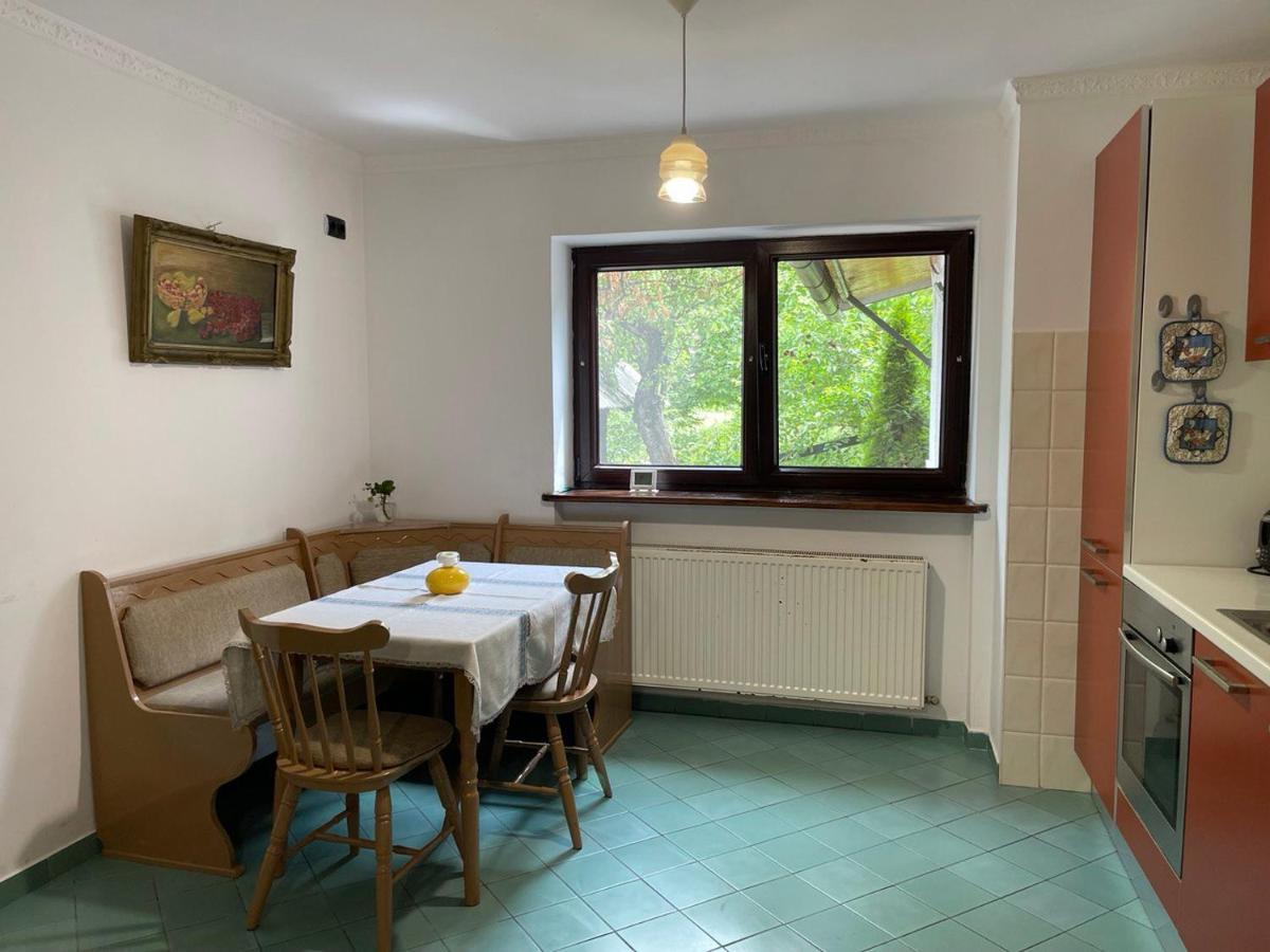 Pensiunea La Maison Bran (Brasov) Exterior foto